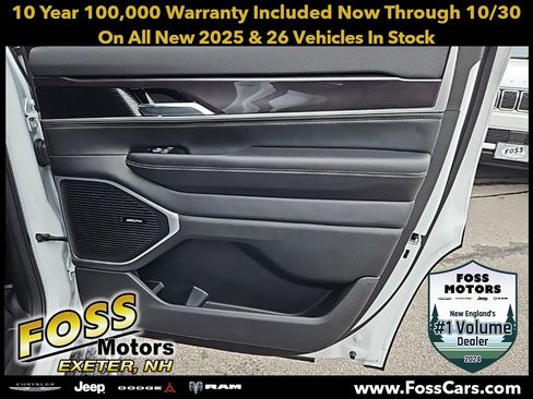 New 2024 Jeep Wagoneer Base w/ HD Trailer Tow Package image 13