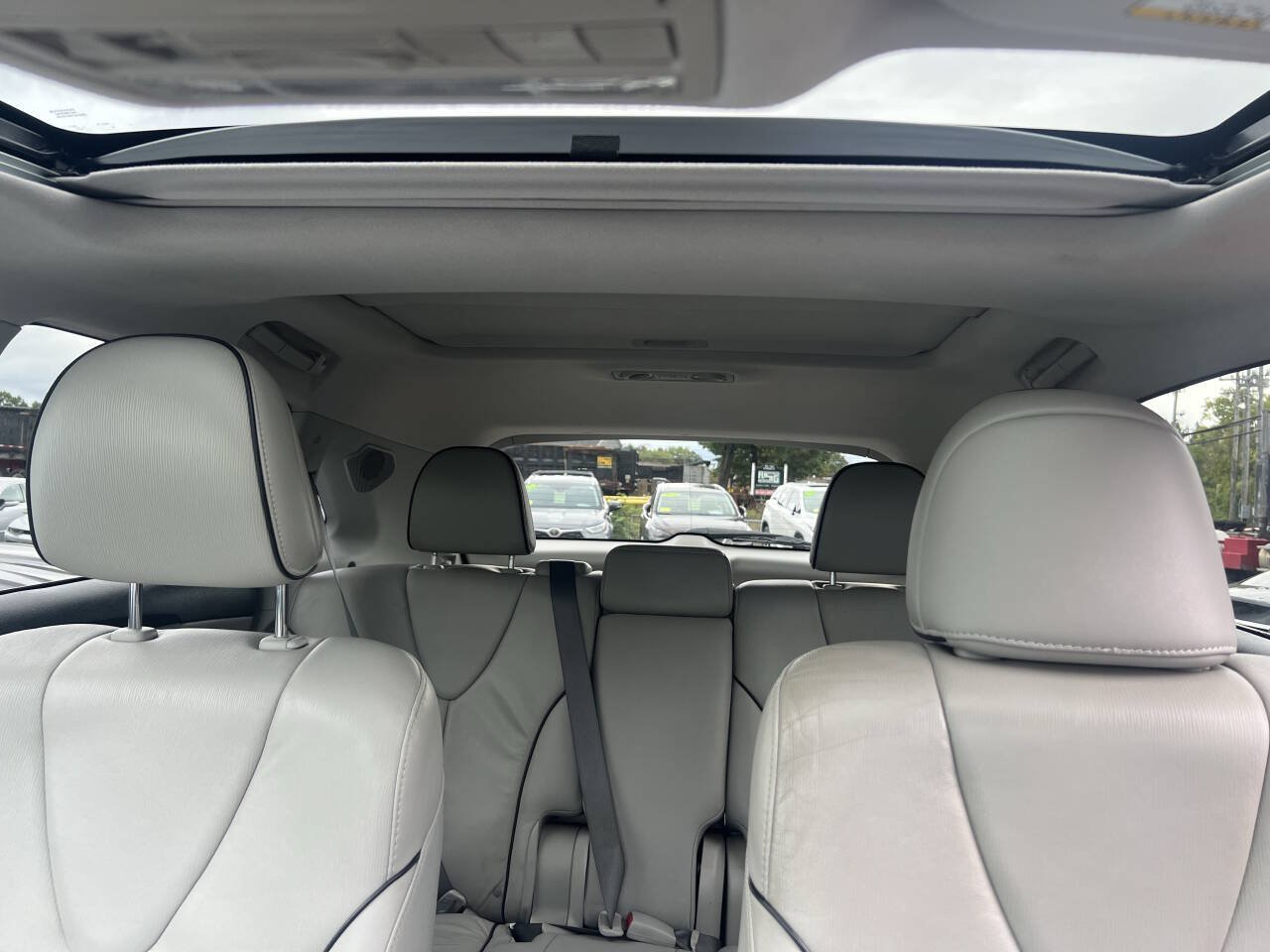 Used 2013 Toyota Venza XLE w/ XLE Premium Pkg AWD/4WD image 32