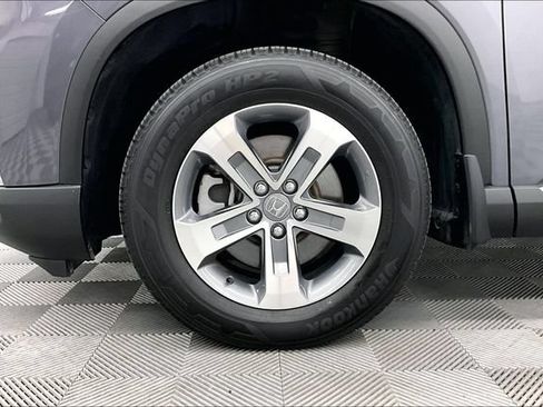 Used 2025 Honda Pilot EX-L image 9