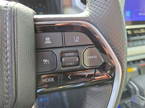 Used 2023 Toyota Sequoia Capstone image 20