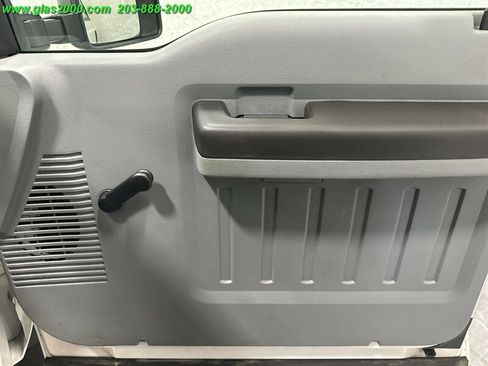 Used 2015 Ford F550 4x4 SuperCab Super Duty image 26