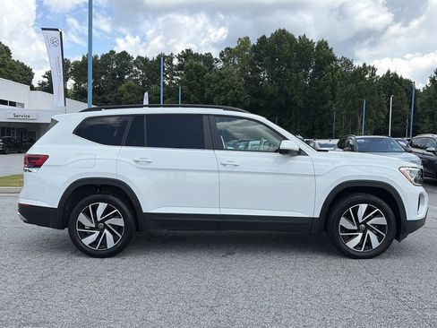 Certified 2025 Volkswagen Atlas SE FWD image 27
