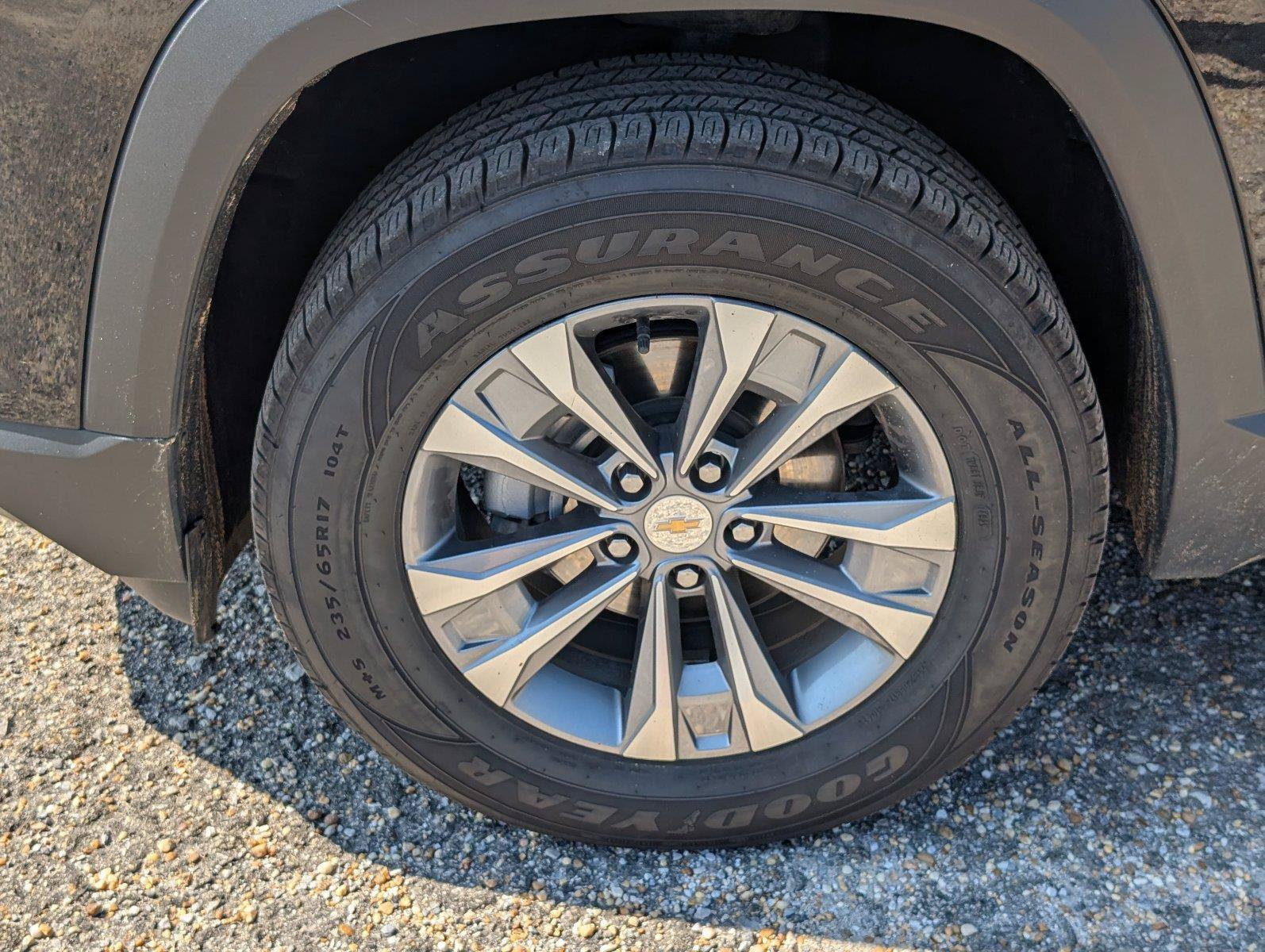 Certified 2025 Chevrolet Equinox LT w/ Convenience Package II FWD image 11