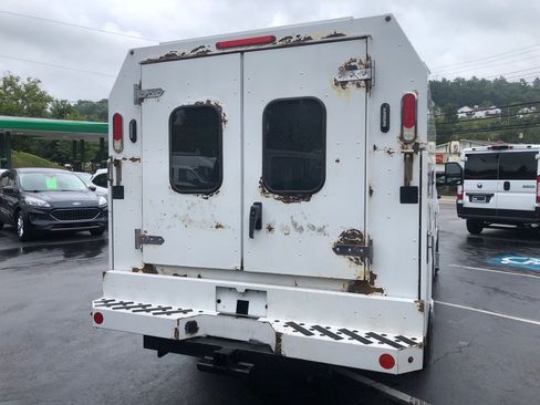 Used 2018 Ford F350 XL AWD/4WD image 4
