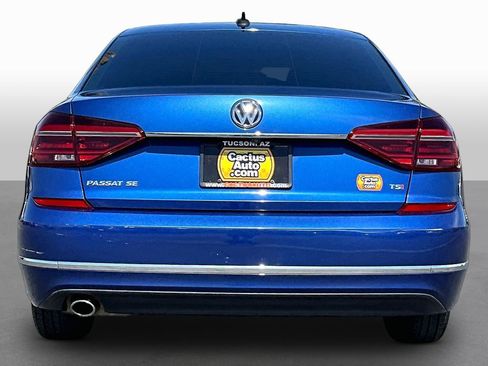 Used 2017 Volkswagen Passat 1.8T SE w/ SE Lighting Package FWD image 4