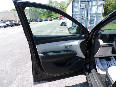 Certified 2025 Hyundai Tucson SEL AWD/4WD image 22