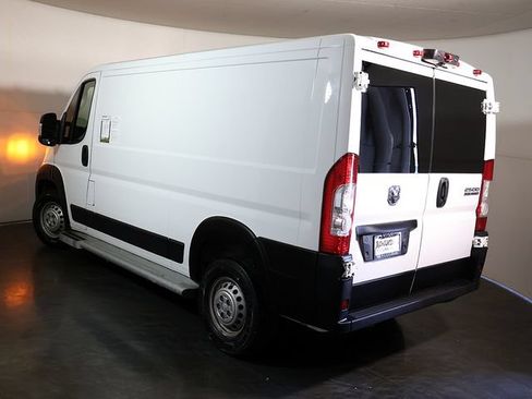 Used 2025 RAM ProMaster 2500 w/ U-Haul Equipment Group FWD image 2