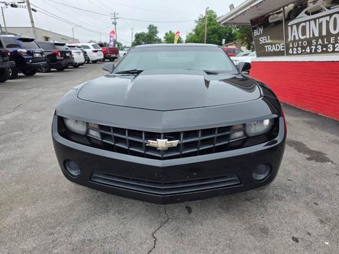 Used 2013 Chevrolet Camaro LS RWD image 2