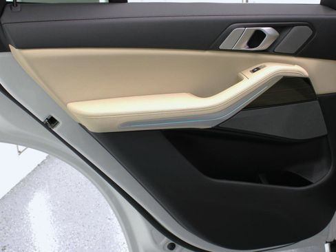 Used 2019 BMW X5 xDrive40i AWD/4WD image 42