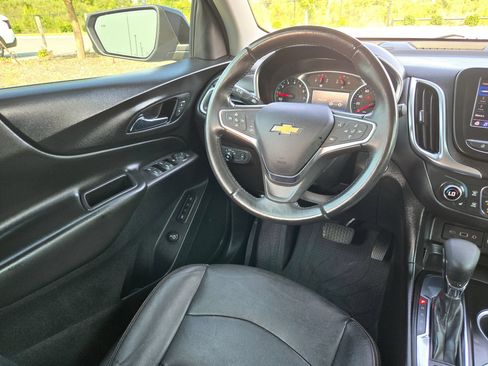 Used 2021 Chevrolet Equinox LT FWD image 9