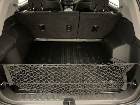 Used 2019 GMC Terrain SLE w/ Driver Convenience Package FWD image 18