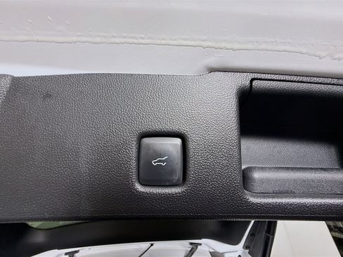 Used 2023 Ford Escape Active image 41