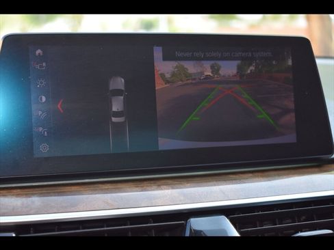 Used 2019 BMW 540i w/ Convenience Package RWD image 11