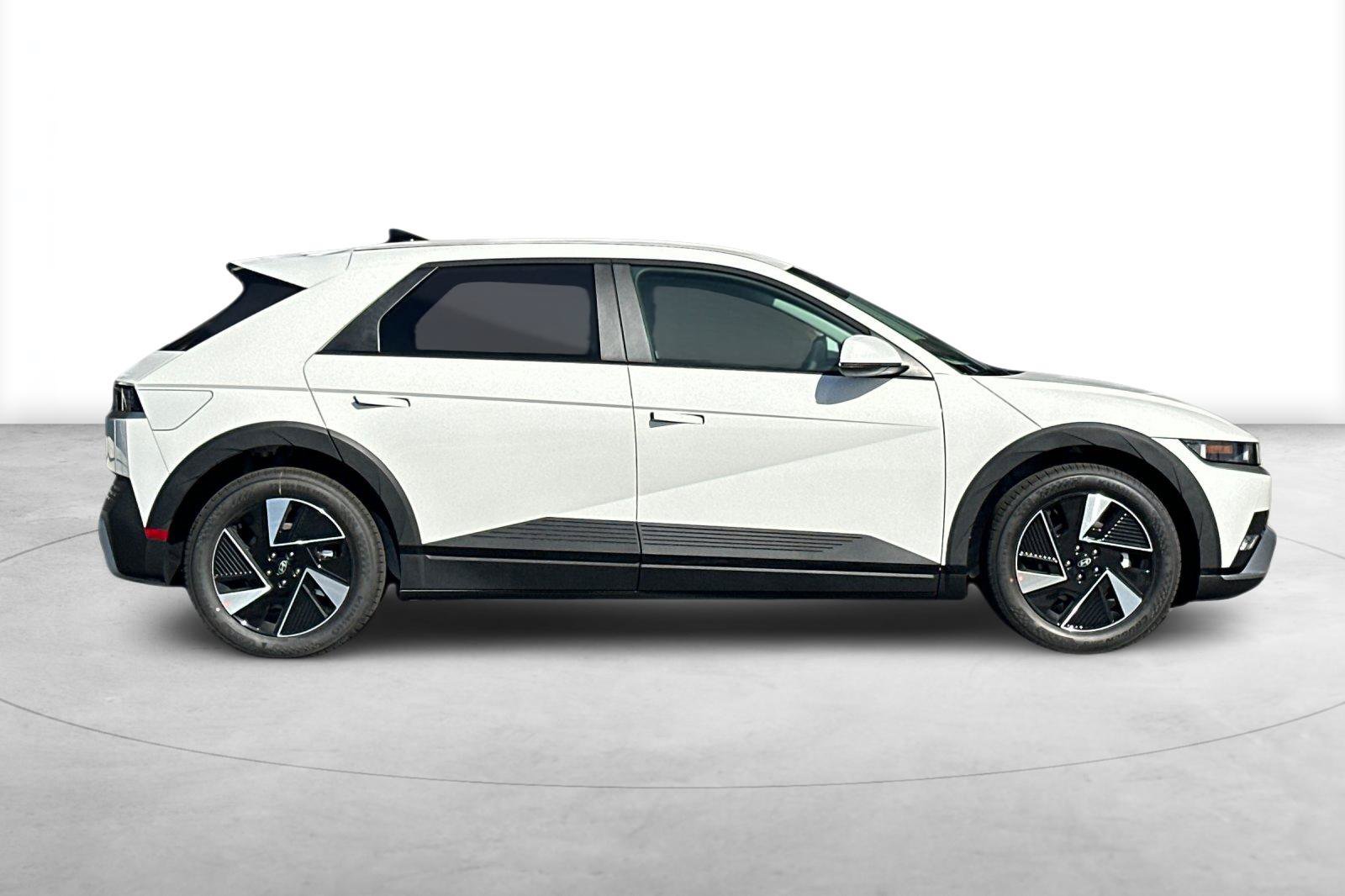 New 2027 Hyundai Ioniq 5 SE RWD image 6