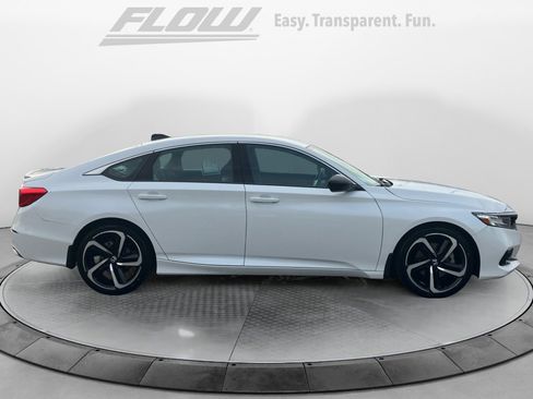 Used 2022 Honda Accord Sport image 9