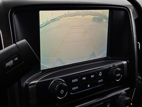 Used 2018 Chevrolet Silverado 1500 LT image 17