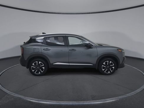 Used 2026 Nissan Kicks SV w/ SV Premium Package AWD/4WD image 19