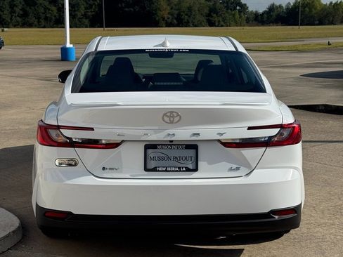 Used 2026 Toyota Camry LE w/ Convenience Package image 7