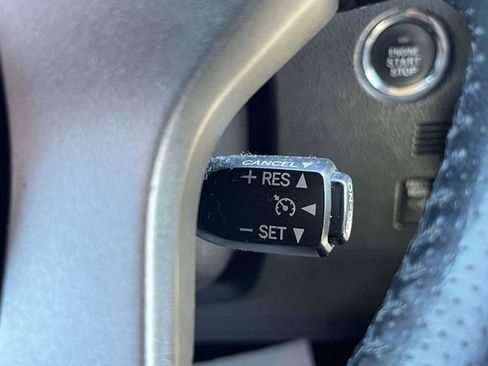 Used 2011 Toyota 4Runner Limited image 33