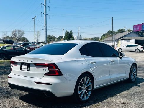 Used 2020 Volvo S60 T5 Momentum FWD image 8