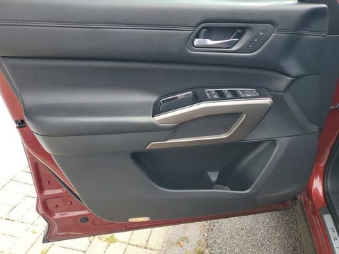 Used 2022 Nissan Pathfinder Platinum w/ Cargo Package image 28