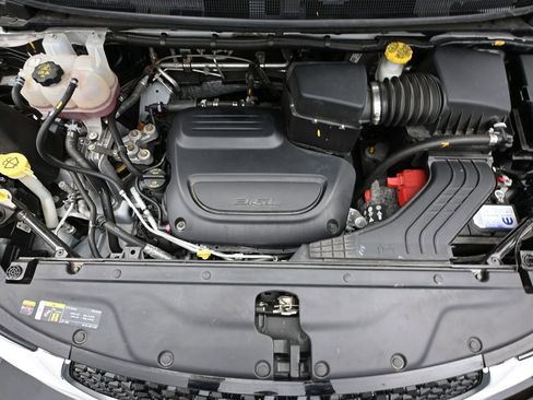Used 2022 Chrysler Pacifica Pinnacle FWD image 56