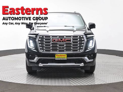 Used 2025 GMC Yukon XL Denali AWD/4WD image 2
