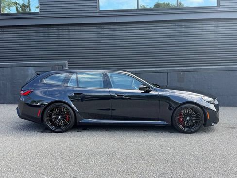 Used 2027 BMW M5 Touring AWD/4WD image 11