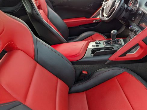 Used 2016 Chevrolet Corvette Z06 w/ 2LZ Preferred Equipment Group image 11