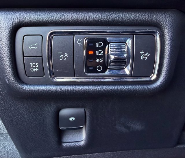 Used 2022 Lincoln Nautilus Reserve AWD/4WD image 20