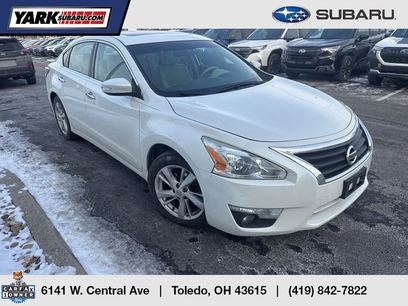 Used 2014 Nissan Altima 2.5 SV w/ Convenience Package