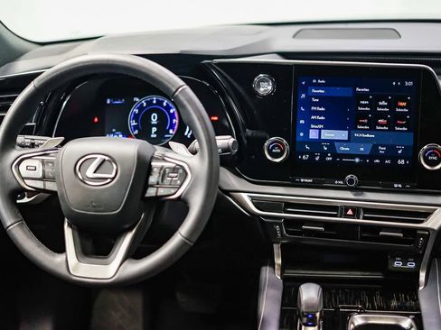 Used 2024 Lexus RX 350 FWD image 12