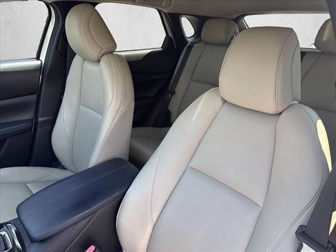 Used 2020 MAZDA CX-30 FWD w/ Preferred Package image 16