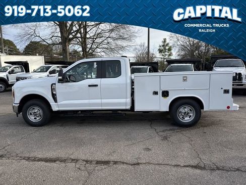 New 2026 Ford F250 XL w/ XL Chrome Package image 5