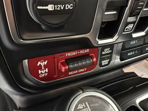 New 2025 Jeep Wrangler Unlimited Rubicon 392 image 30