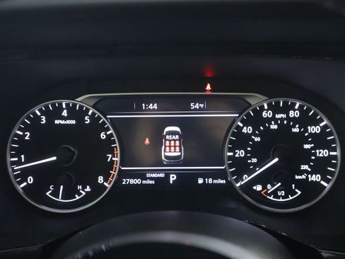 Used 2024 Nissan Pathfinder SL w/ Black Appearance Package image 34