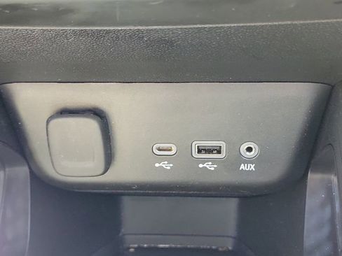 Certified 2023 Chevrolet TrailBlazer RS w/ Convenience Package image 33