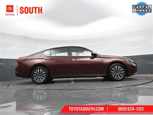 Used 2024 Nissan Altima 2.5 SV image 40