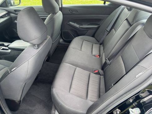 Used 2025 Nissan Altima 2.5 SV FWD image 27