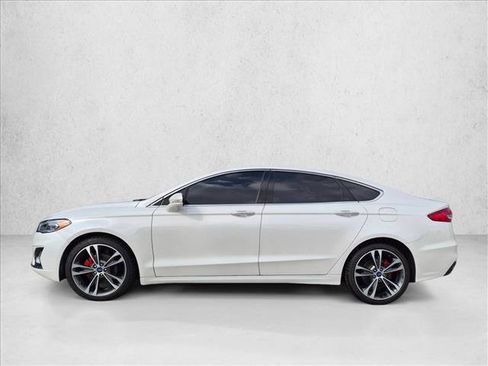 Used 2019 Ford Fusion Titanium FWD image 8
