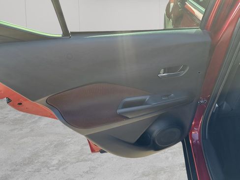 Used 2019 Nissan Kicks SR w/ Exterior Package image 17