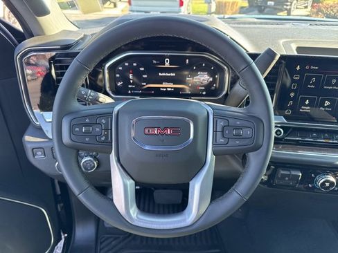 Used 2026 GMC Sierra 1500 Elevation image 17