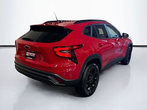 New 2026 Chevrolet Trax LT w/ Midnight Edition image 6