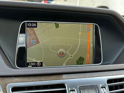 Used 2016 Mercedes-Benz E 350 Sedan image 20