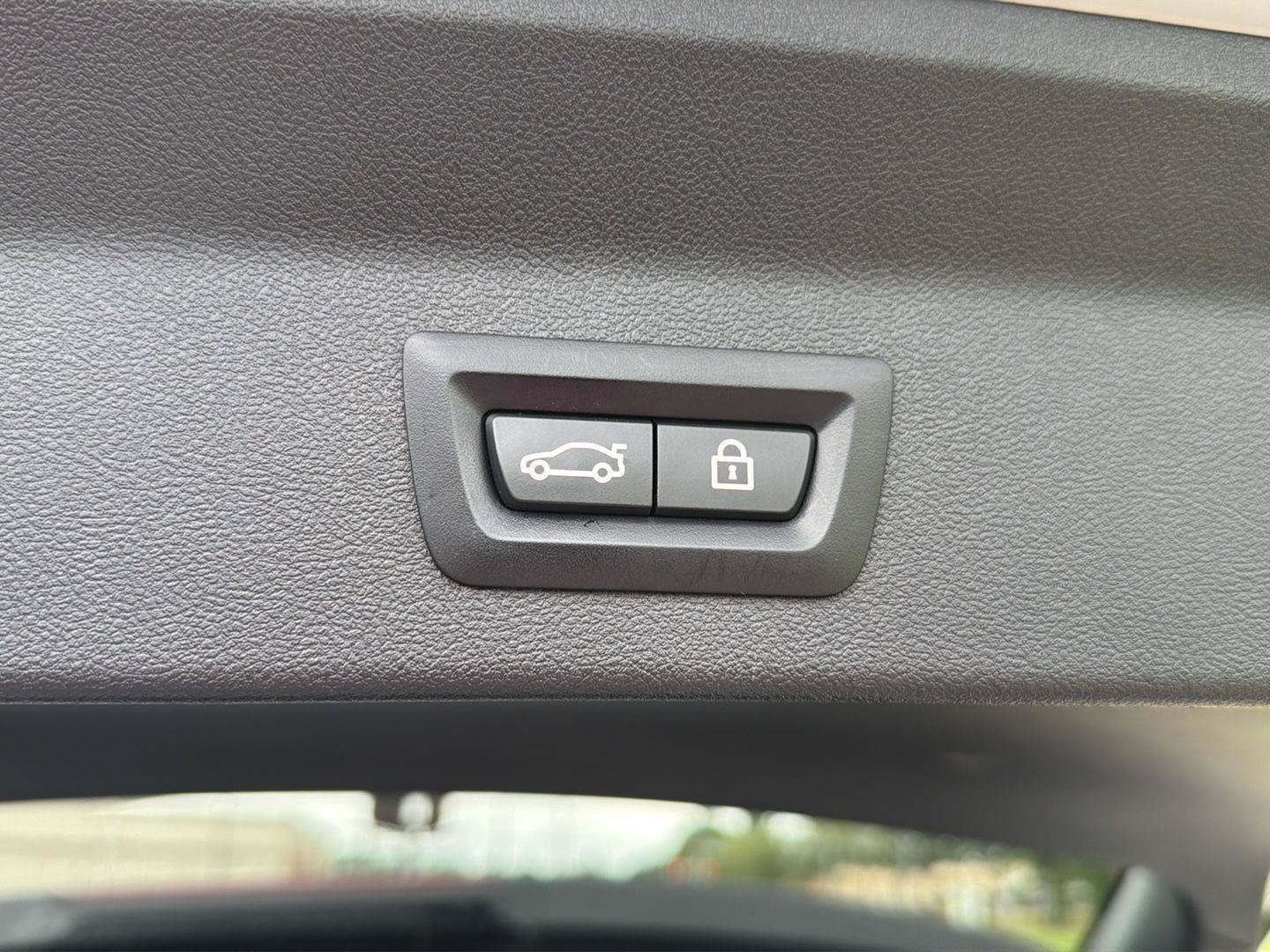 Used 2023 BMW X3 sDrive30i RWD image 36
