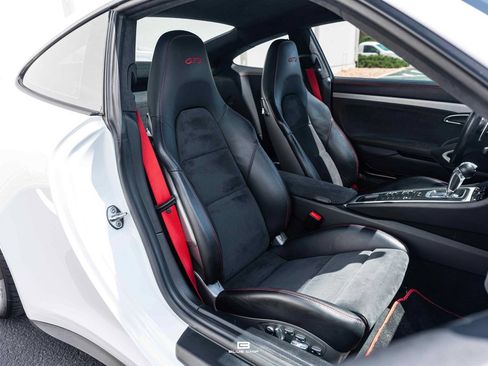 Used 2015 Porsche 911 GT3 RWD image 37