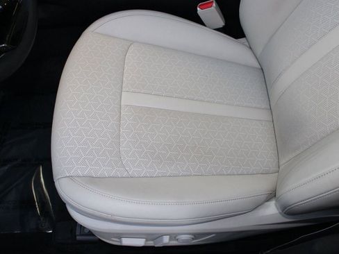 Used 2022 Kia Sorento SX image 14