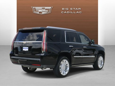 Used 2018 Cadillac Escalade Platinum AWD/4WD image 5
