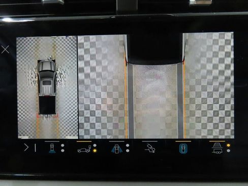 Used 2022 GMC Sierra 1500 Denali Ultimate image 12