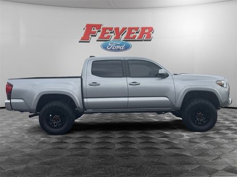 Used 2021 Toyota Tacoma SR5 image 6